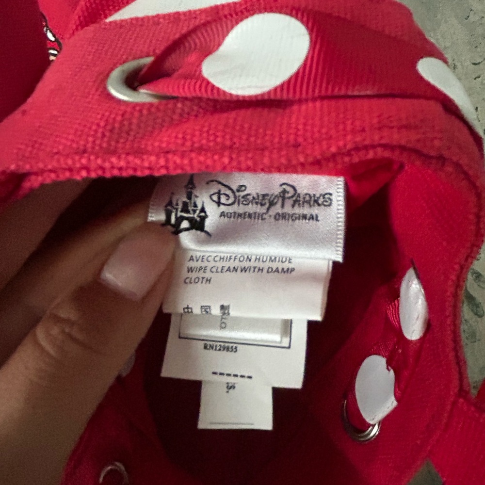 Disney Red and White Minnie Mouse Tote - Picture 5 of 6